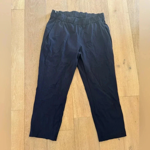 Lululemon womens pant Navy blue size 8 - Picture 1 of 4